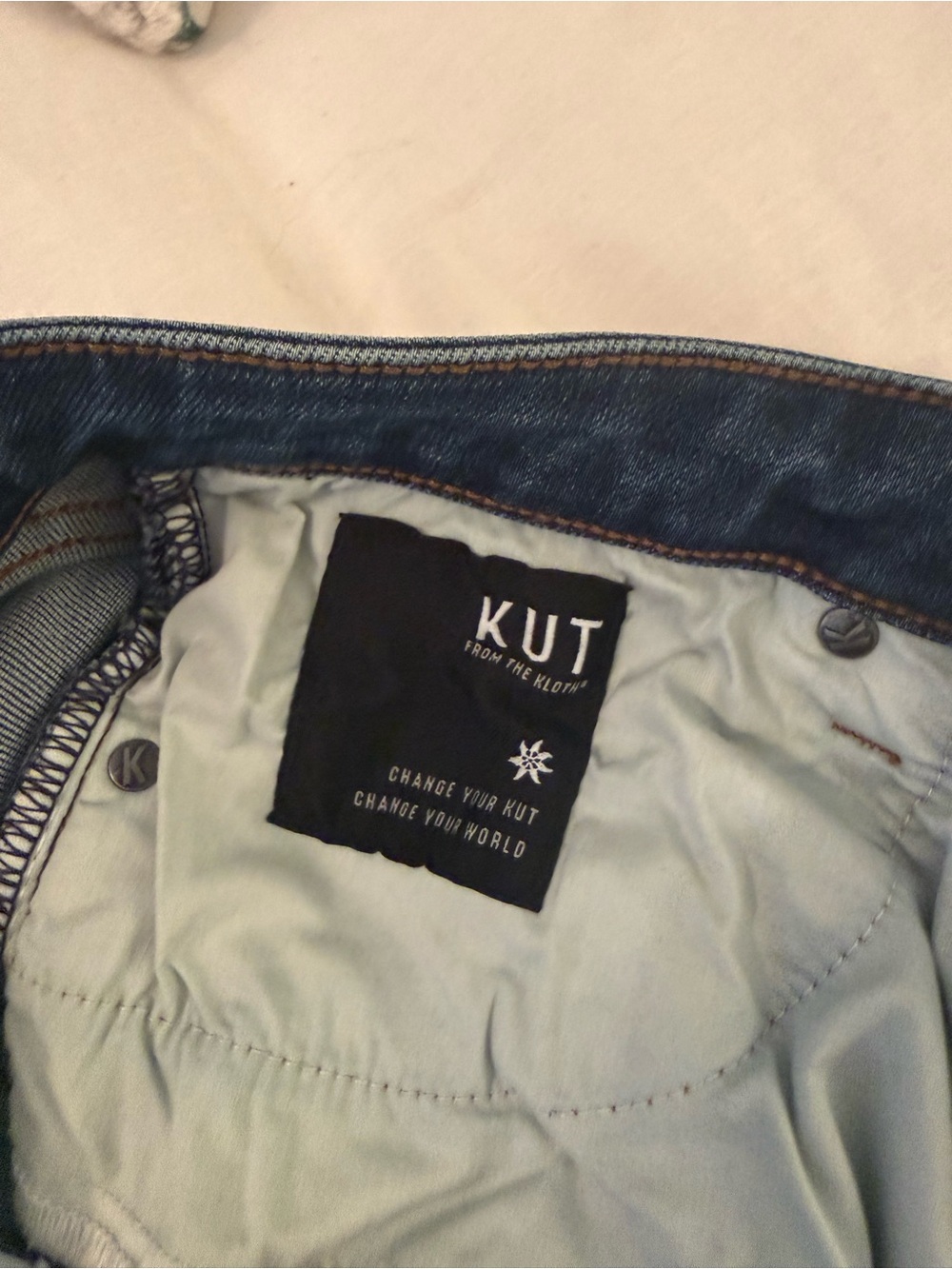 Kut from the Kloth Reese FAB AB Ankle Straight Leg Medium Blue Denim Jeans - Picture 6 of 10